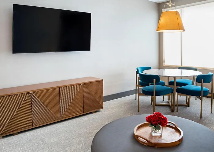 Springhill By Marriott Chinatown
