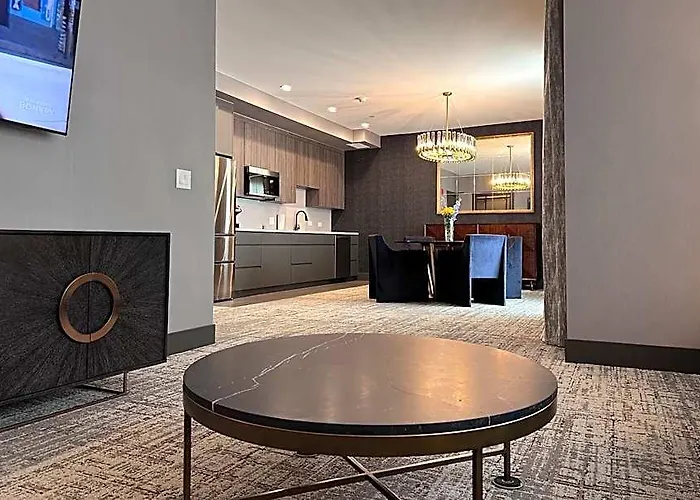 Springhill By Marriott Chinatown Hotel 3*