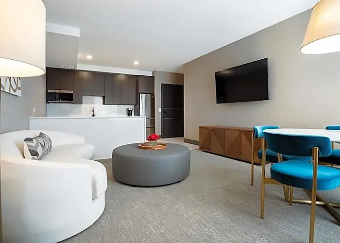 Springhill By Marriott Chinatown Hotel